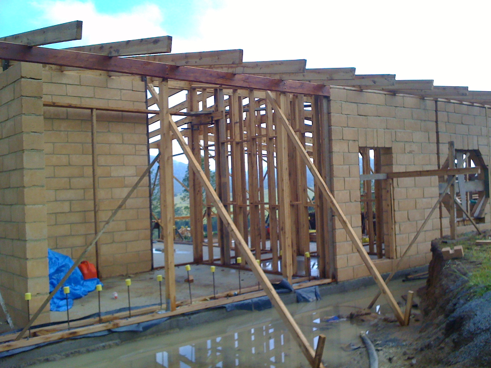 House framing and rafters progress